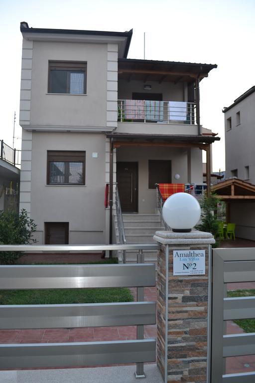 Αmalia Lux Villas Vrasná 외부 사진
